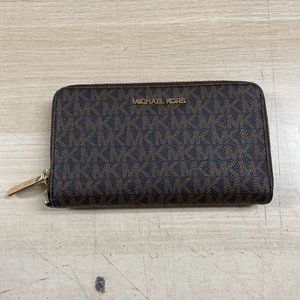 Michael Kors 35F8GTVW9B-847 Women's Jet Set Travel Multifunction Phone Case